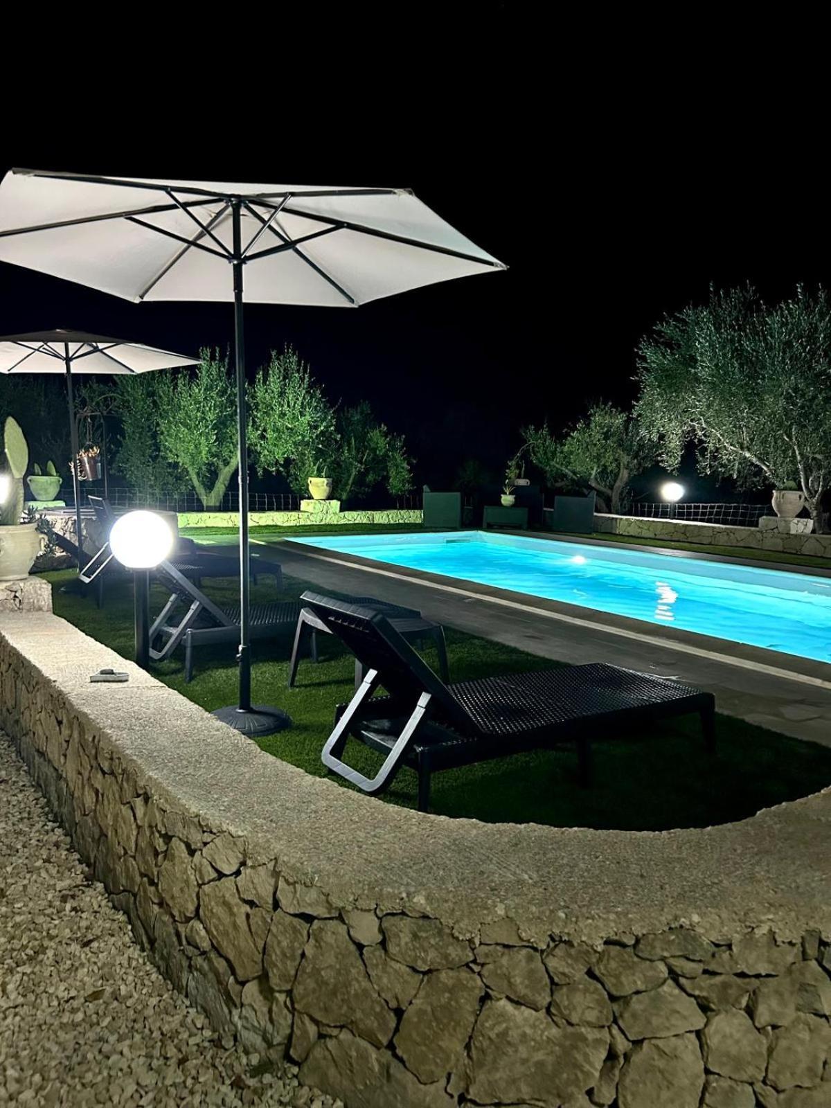 Villa Leonardo Canicattini Bagni Екстериор снимка