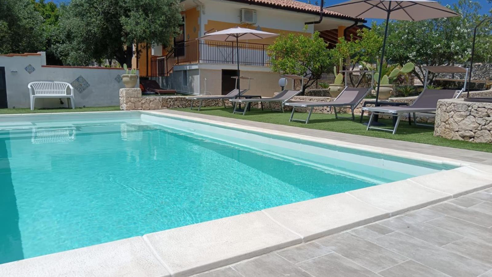 Villa Leonardo Canicattini Bagni Екстериор снимка